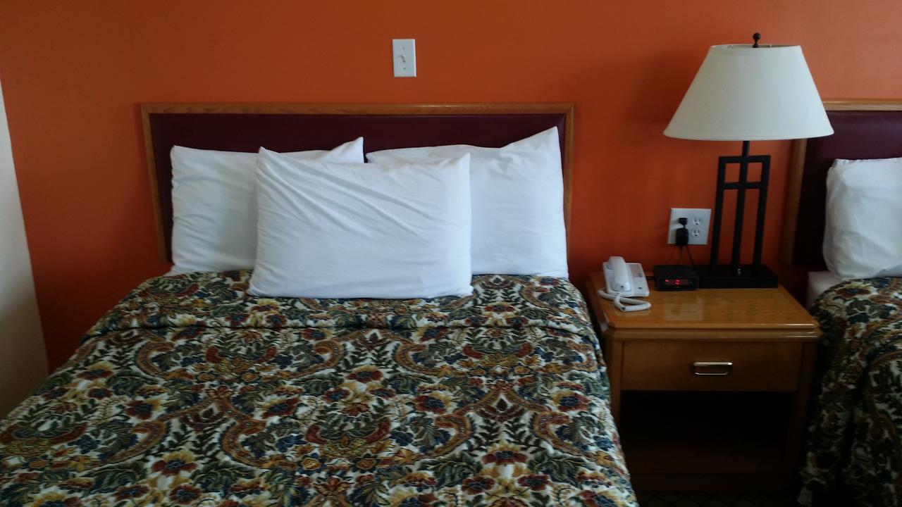River Mist Inn Sturgeon Falls Exterior foto