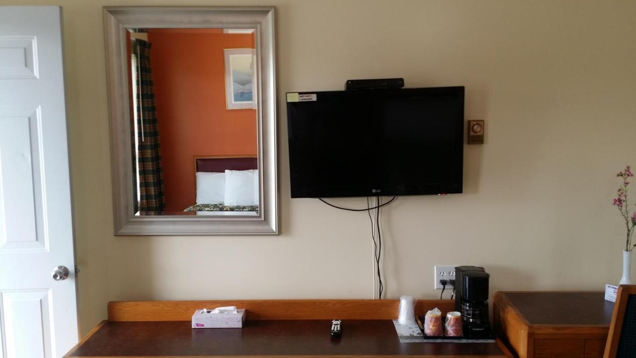 River Mist Inn Sturgeon Falls Exterior foto