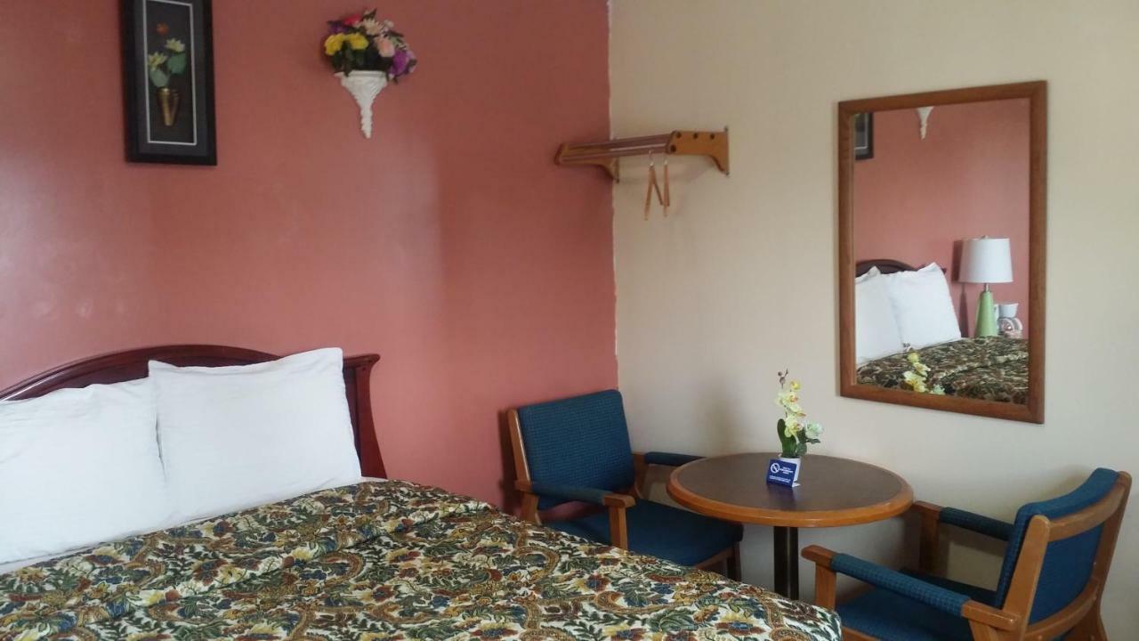 River Mist Inn Sturgeon Falls Exterior foto